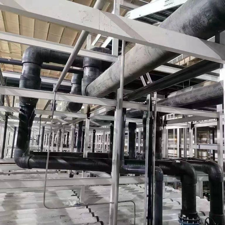 淄博志成管道专业持证安装PE孔网钢带化工石油管道。图2